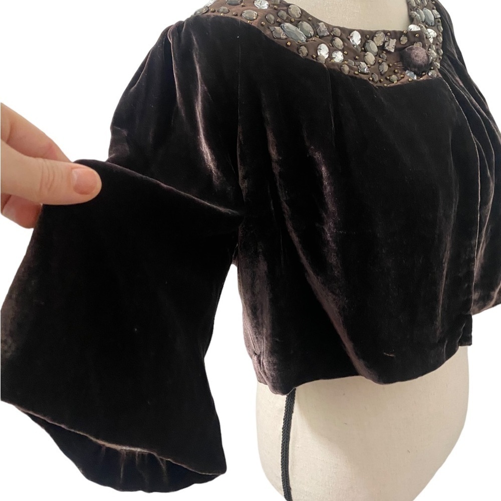 JOOLAY brown jeweled silk/ velvet sleeved caplet‎ - Picture 2 of 10